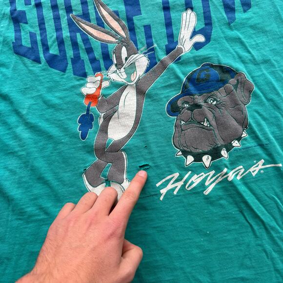 Vintage 90’s Georgetown Bugs Bunny Looney Tunes Tee Distressed - Picture 7 of 10